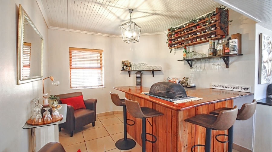 7 Bedroom Property for Sale in Vredenburg Western Cape